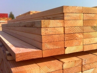 Cần mua gỗ thông xẻ – chất lượng? Liên hệ ngay Xưởng gỗ thông Sáng Mai 