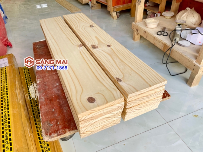 Tấm gỗ thông mặt rộng 20cm x dày 2cm  x láng mịn 4 mặt + cắt theo kích thước yêu cầu