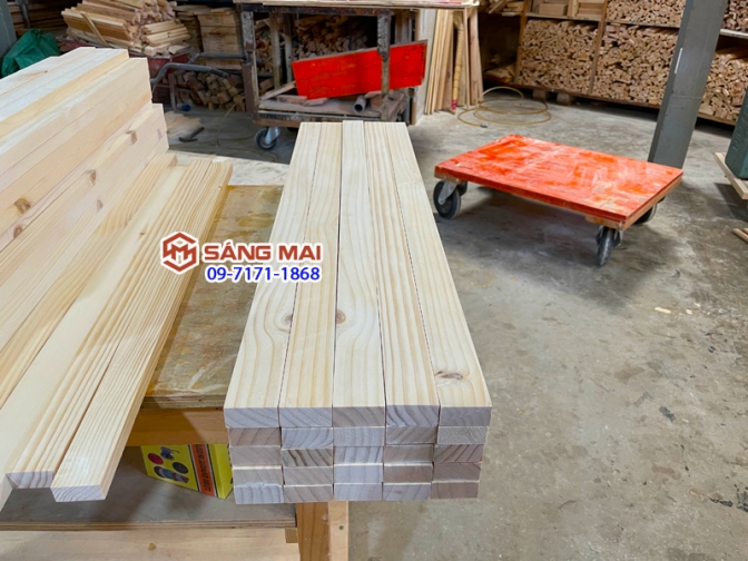 Thanh gỗ thông 2cm x 4cm x dài 80cm + láng mịn 4 mặt