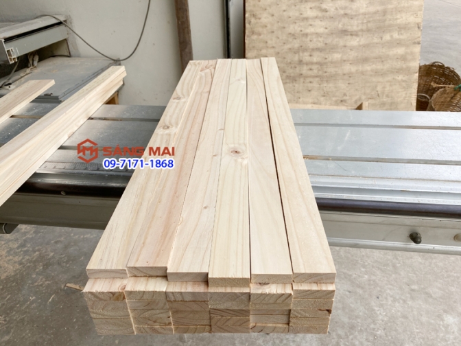 Thanh gỗ thông 4,5cm x 1,5cm x dài 1m + láng mịn 4 mặt