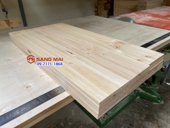 Tấm gỗ thông dày 1,2cm x mặt rộng 14cm x dài 80cm + láng mịn 4 mặt
