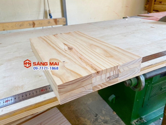 Tấm gỗ thông mặt rộng 10cm x dày 1,5cm x dài 50cm + láng mịn 4 mặt