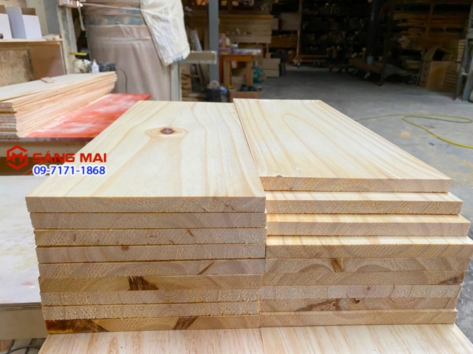 Tấm gỗ thông mặt rộng 20cm x dày 1,5cm x dài 50cm + láng mịn 4 mặt