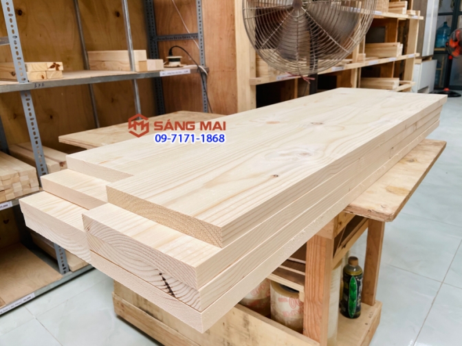 Tấm gỗ thông mặt rộng 22cm x dày 3cm x bào láng 4 mặt + cắt theo yêu cầu