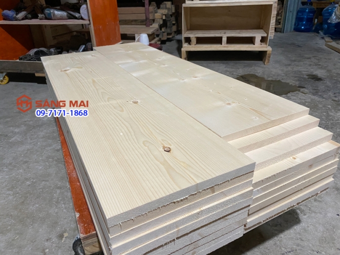 Tấm gỗ thông mặt rộng 25cm x dày 2cm x bào láng 4 mặt + cắt theo yêu cầu