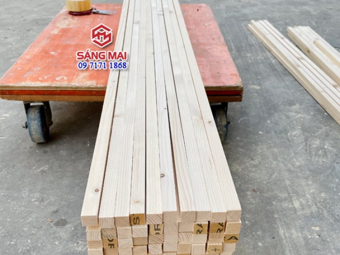 gỗ thông vuông 2cm +dài 240cm 