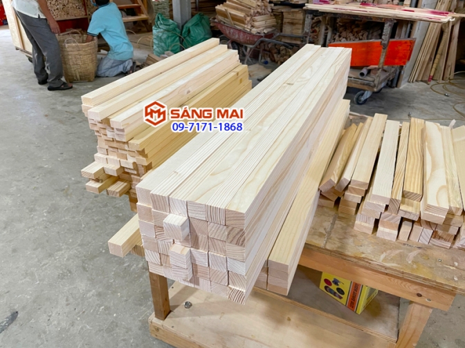 Thanh gỗ thông vuông 3cm x 3cm x dài 120cm + láng mịn 4 mặt