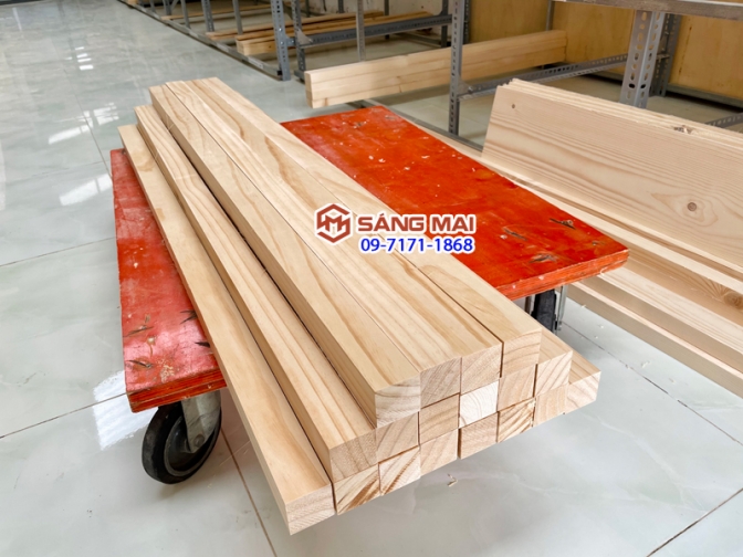 Thanh gỗ thông vuông 45mm x 45mm x bào láng 4 mặt + cắt theo kích thước yêu cầu
