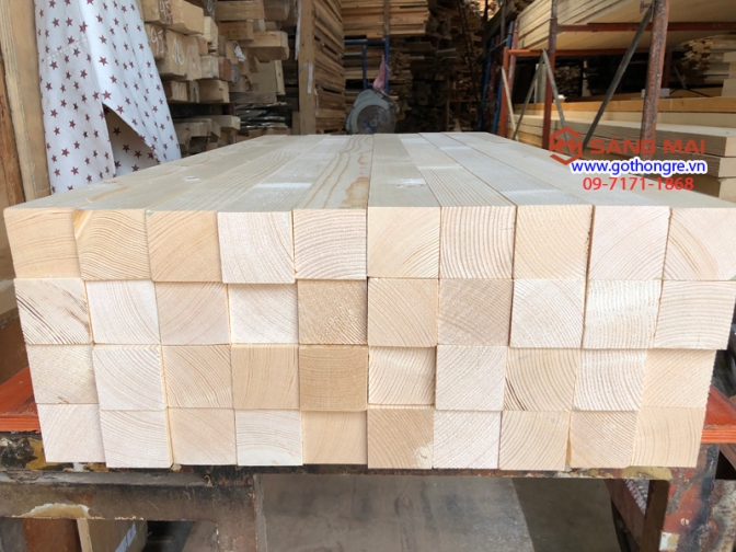 Thanh gỗ thông vuông 5cm x 5cm x bào láng 4 mặt + cắt theo yêu cầu