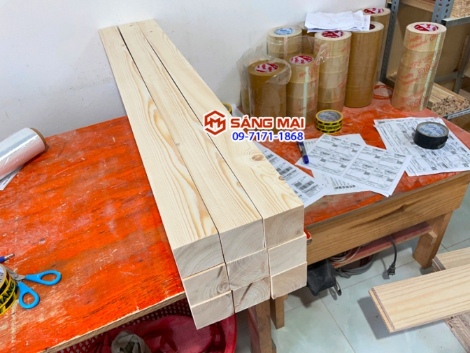 Thanh gỗ thông vuông 6cm x 6cm x dài 120cm + láng mịn 4 mặt