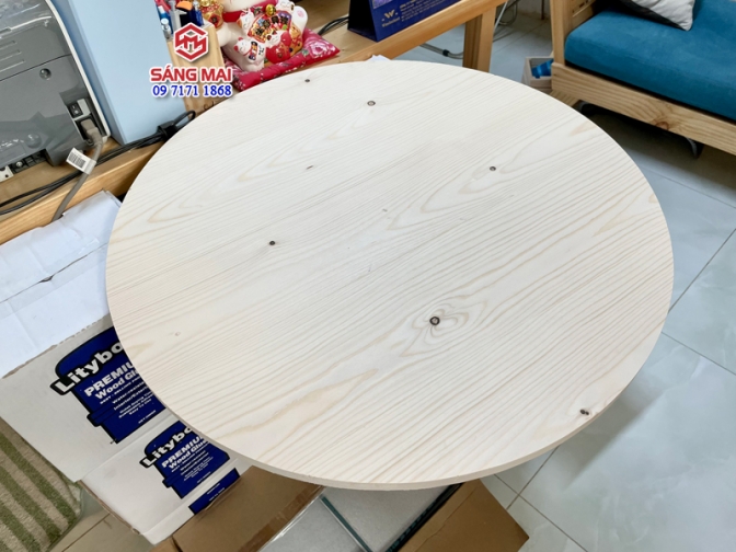Mặt bàn tròn đường kính 78cm x dày 2cm – Tấm gỗ thông tự nhiên ghép